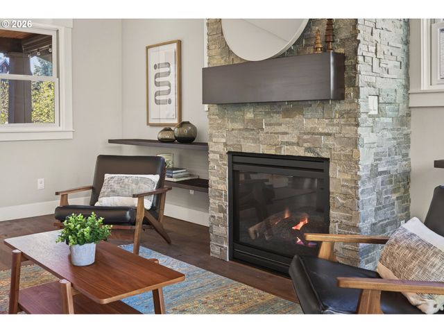 3239 Nw SKYLINE Blvd, Portland, OR 97229