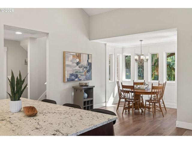 3239 Nw SKYLINE Blvd, Portland, OR 97229