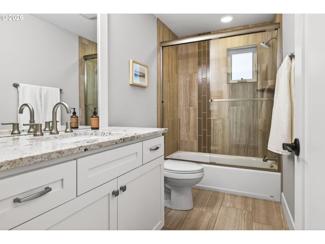 3239 Nw SKYLINE Blvd, Portland, OR 97229