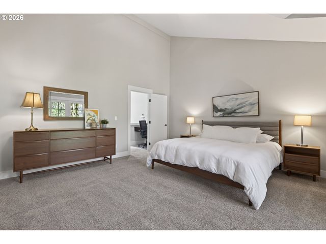 3239 Nw SKYLINE Blvd, Portland, OR 97229