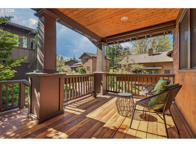 3239 Nw SKYLINE Blvd, Portland, OR 97229