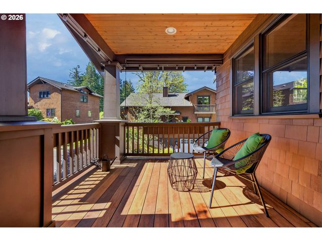 3239 Nw SKYLINE Blvd, Portland, OR 97229