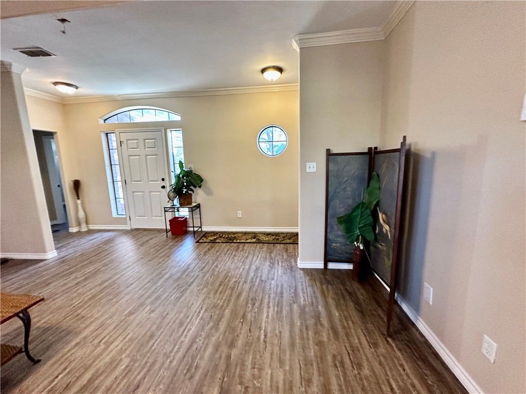 1422 W Deberry Ave, Aransas Pass, TX 78336 — photo 3