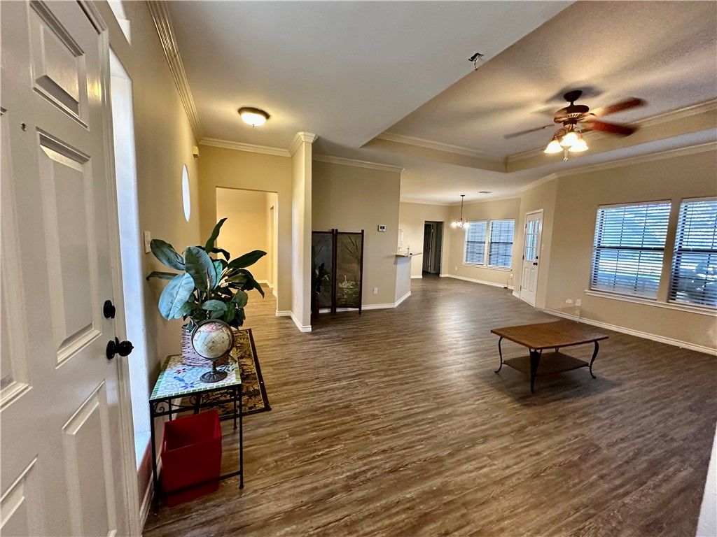 1422 W Deberry Ave, Aransas Pass, TX 78336 — photo 4