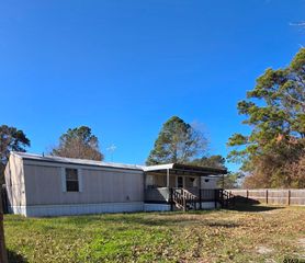 20989 Renee Dr., Chandler, TX 75758