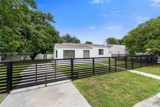 165 NW 46th St, Miami, FL 33127