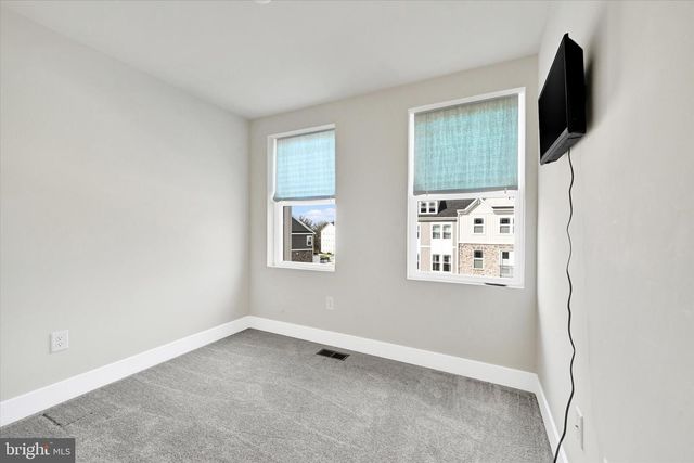 1819 BETTERTON RD, Essex, MD 21221