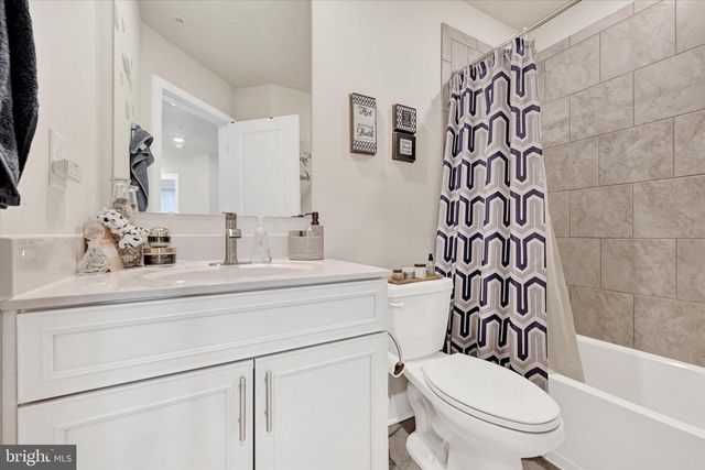 1819 BETTERTON RD, Essex, MD 21221