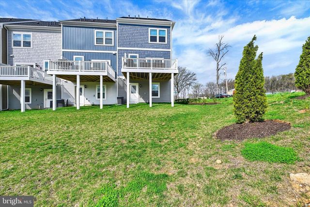 1819 BETTERTON RD, Essex, MD 21221