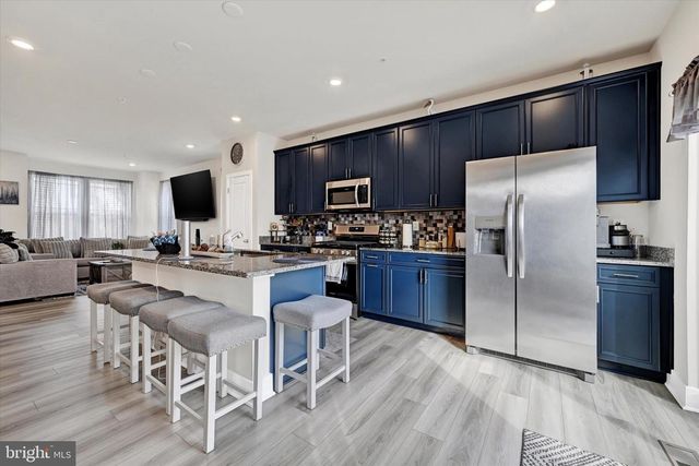 1819 BETTERTON RD, Essex, MD 21221
