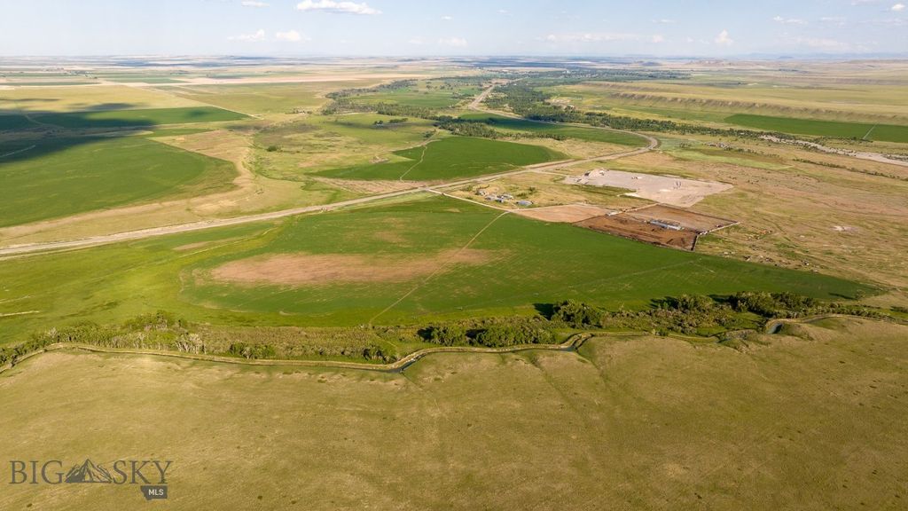 Address unavailable. photo 17