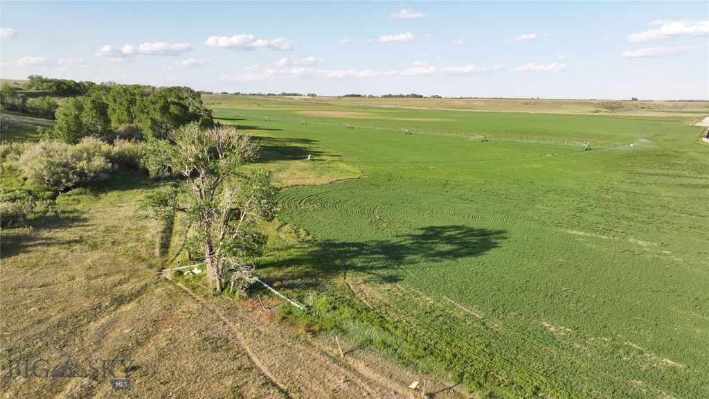 Address unavailable. photo 22