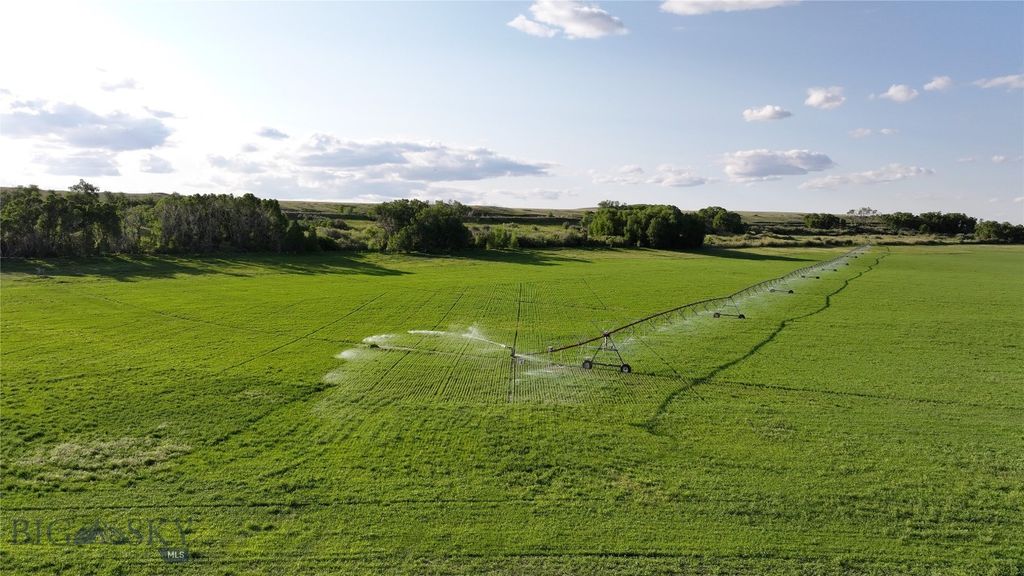 Address unavailable. photo 24