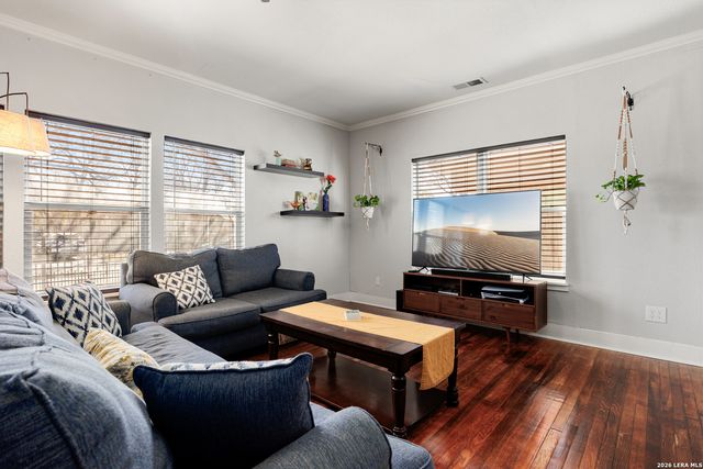 1819 Edison, San Antonio, TX 78201