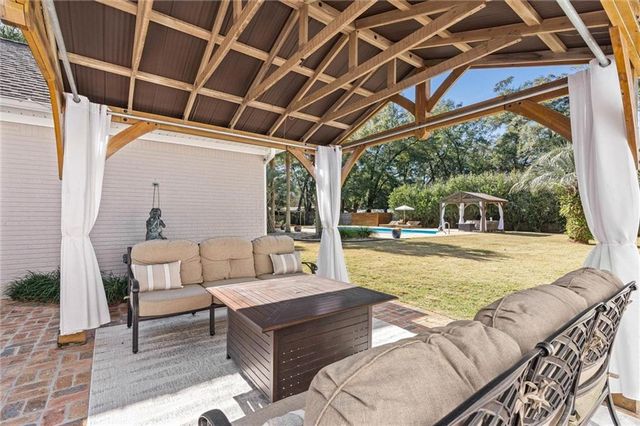 17359 Wildwood Court, Fairhope, AL 36532