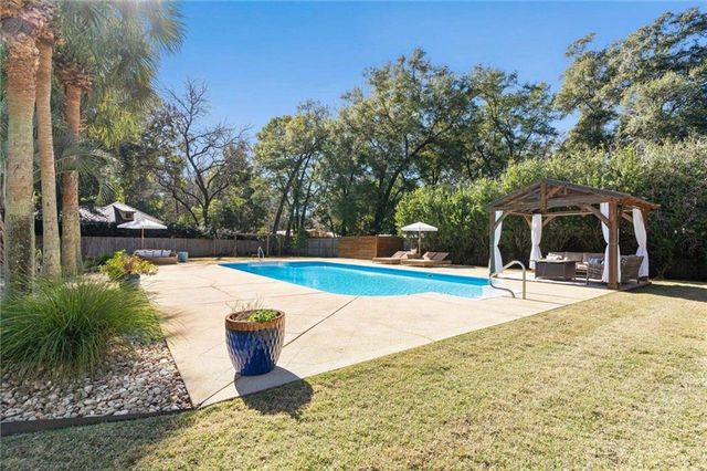 17359 Wildwood Court, Fairhope, AL 36532