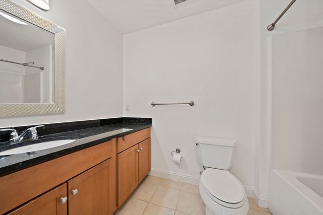 391 Pleasant St 201, Melrose, MA 02176