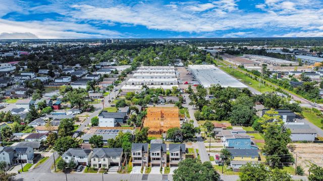 322 E 35 Th Street, Houston, TX 77018