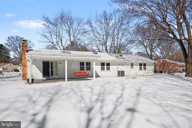 3212 WAVERLY DR, Fredericksburg, VA 22407