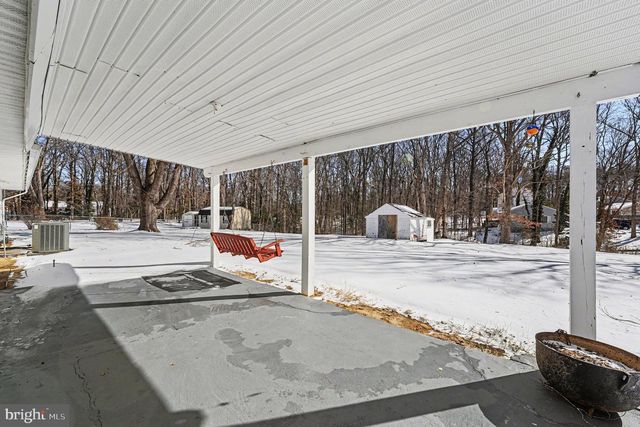 3212 WAVERLY DR, Fredericksburg, VA 22407