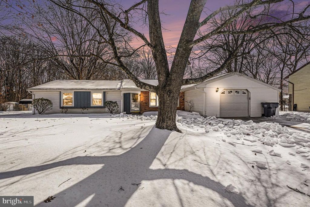 3212 WAVERLY DR, Fredericksburg, VA 22407