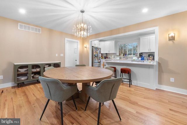 11 HENDRICKSON RD, Lawrenceville, NJ 08648