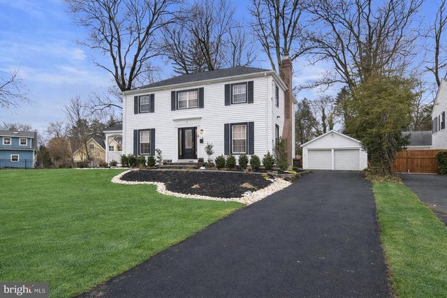 11 HENDRICKSON RD, Lawrenceville, NJ 08648