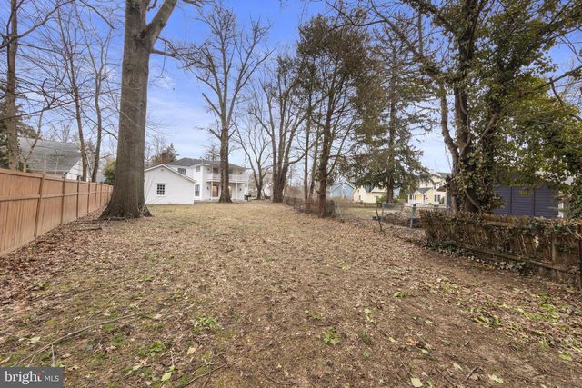 11 HENDRICKSON RD, Lawrenceville, NJ 08648