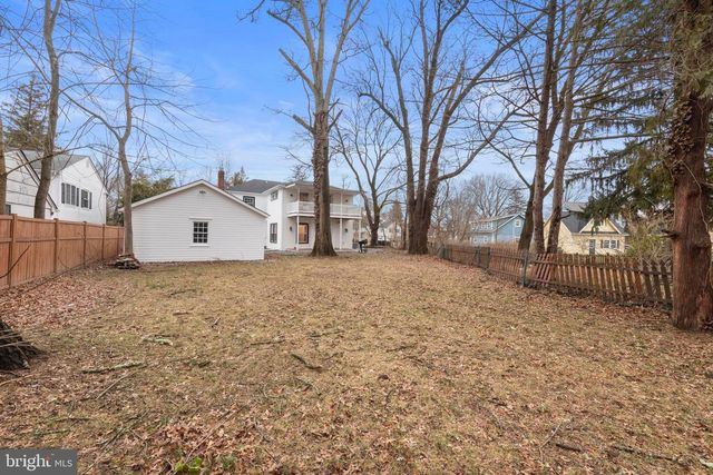 11 HENDRICKSON RD, Lawrenceville, NJ 08648