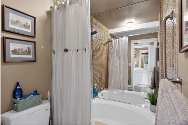 4324 Caminito de la Escena, San Diego, CA 92108