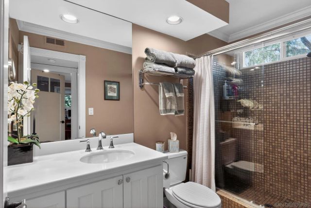 4324 Caminito de la Escena, San Diego, CA 92108