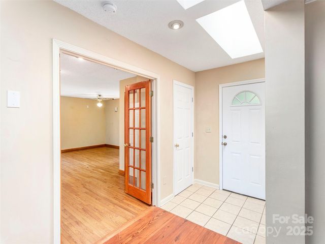 20 Spring Drive, Asheville, NC 28806