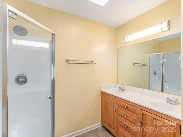 20 Spring Drive, Asheville, NC 28806