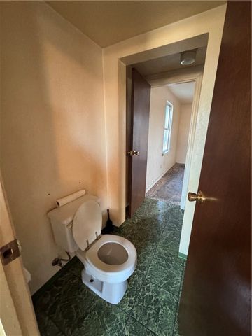 2722 Mission St, South Side, PA 15203