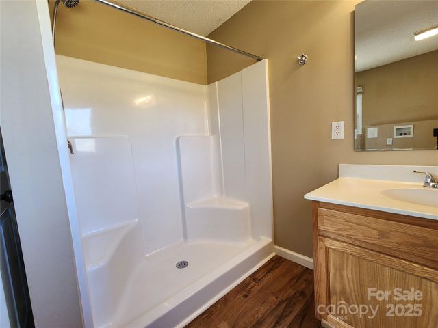 31 Stanley Street, Candler, NC 28715