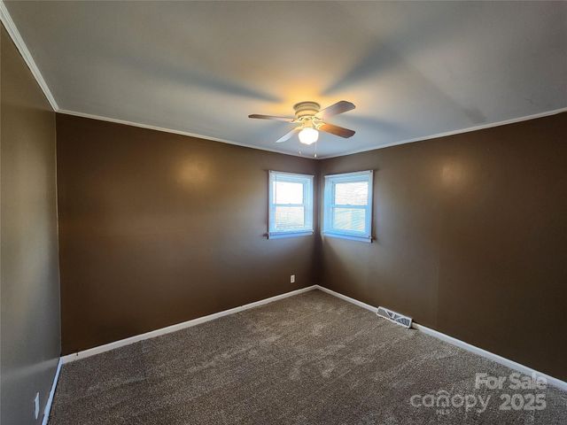 31 Stanley Street, Candler, NC 28715