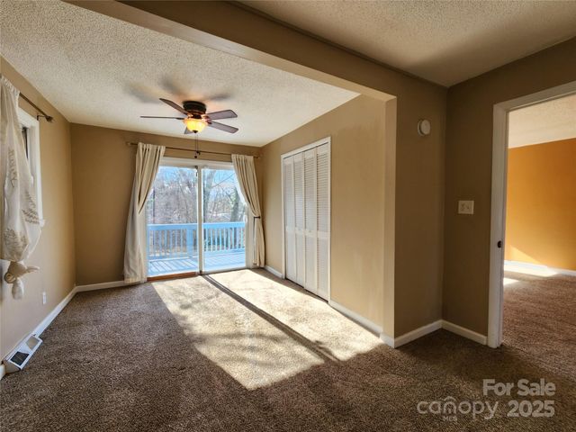 31 Stanley Street, Candler, NC 28715