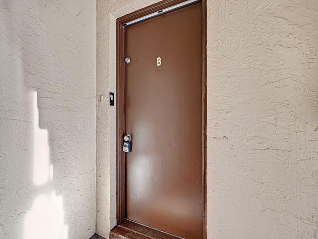 625 N KEENE ROAD B, Clearwater, FL 33755