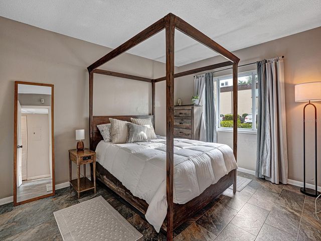 625 N KEENE ROAD B, Clearwater, FL 33755