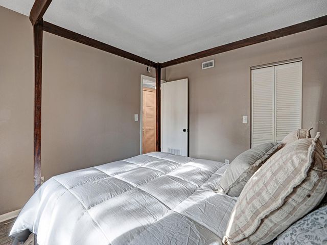 625 N KEENE ROAD B, Clearwater, FL 33755