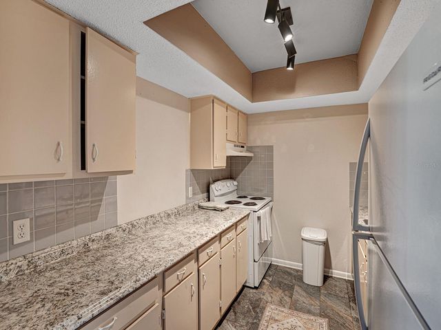 625 N KEENE ROAD B, Clearwater, FL 33755