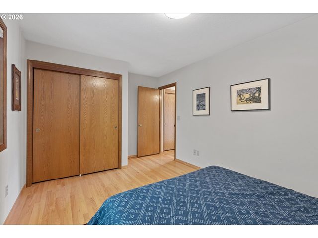 10052 Sw BALMER Cir, Portland, OR 97219