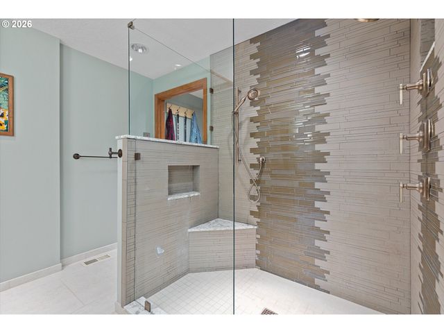 10052 Sw BALMER Cir, Portland, OR 97219
