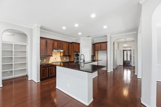 13401 Indigo Sands Drive, Pearland, TX 77584