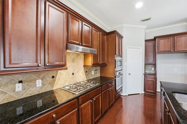 13401 Indigo Sands Drive, Pearland, TX 77584