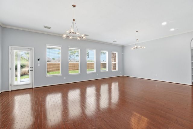 13401 Indigo Sands Drive, Pearland, TX 77584