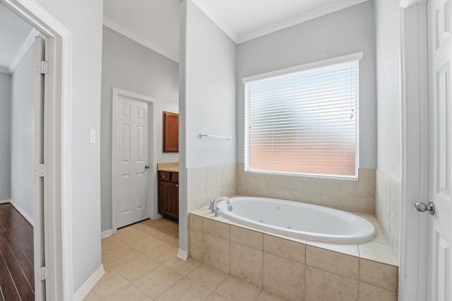 13401 Indigo Sands Drive, Pearland, TX 77584