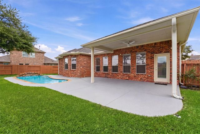 13401 Indigo Sands Drive, Pearland, TX 77584
