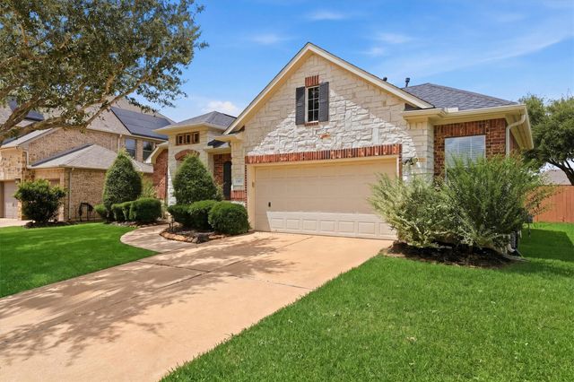 13401 Indigo Sands Drive, Pearland, TX 77584