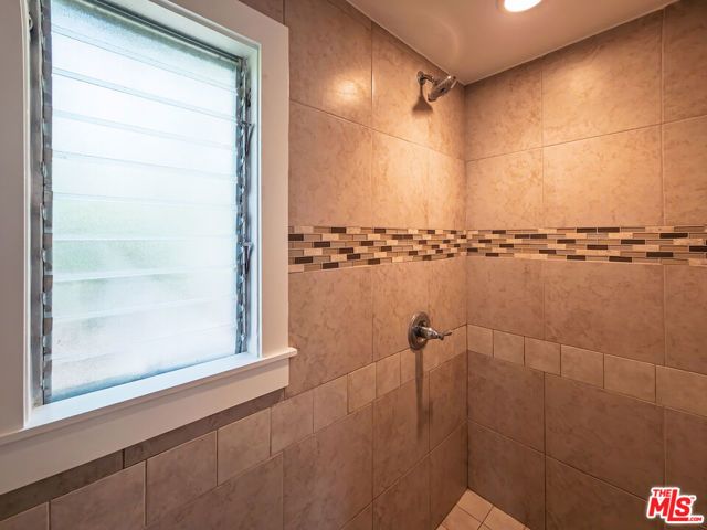 1315 Winchester Avenue, Glendale, CA 91201
